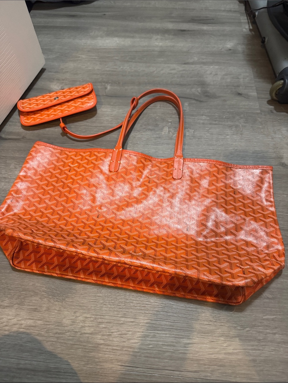 Fashion Tote. Orange Chevron Patterned Tote Bag with pochette read description